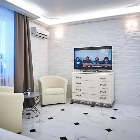 Apartament All Exclusive. Center. New Mińsk